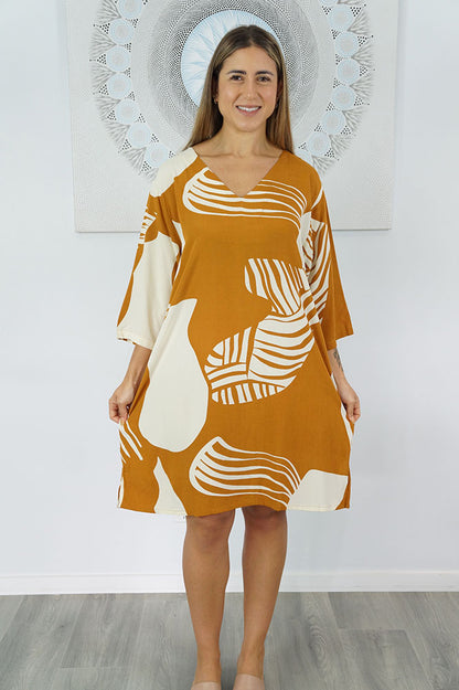 3/4 Sleeve Tunic "Footprint"