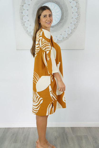 3/4 Sleeve Tunic "Footprint"