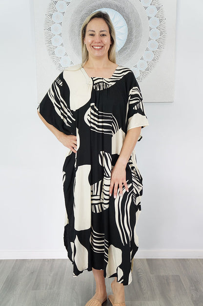 Bermuda Kaftan "Footprints"