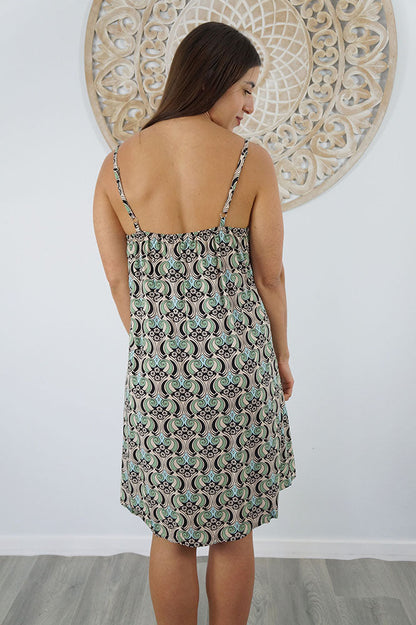 Folly Dress "Groovy"