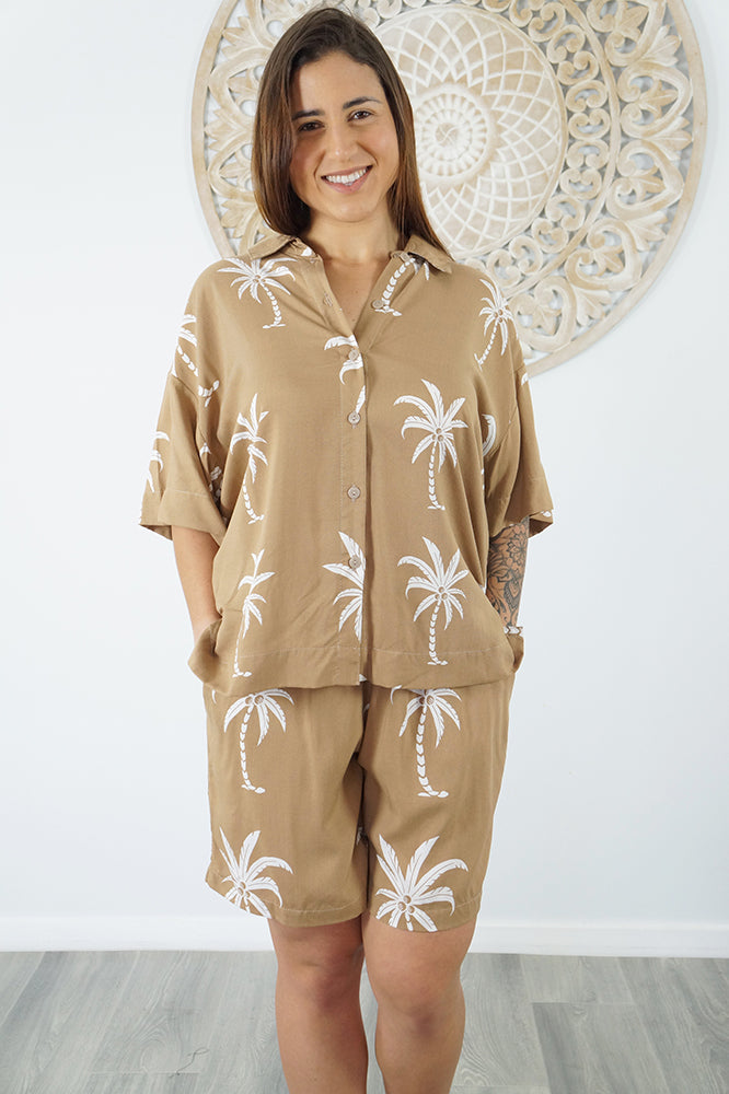 Summer Short "One Palm"