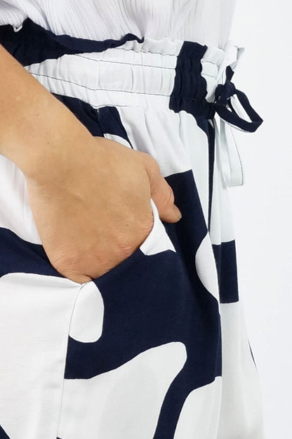 Summer Short "Abstract Geo"