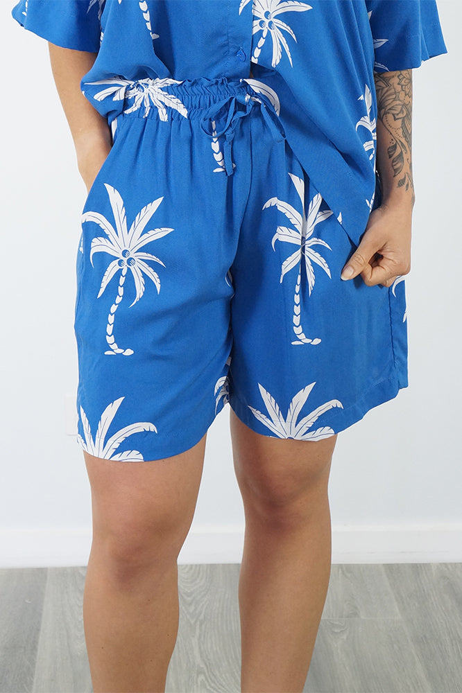 Summer Short "One Palm"