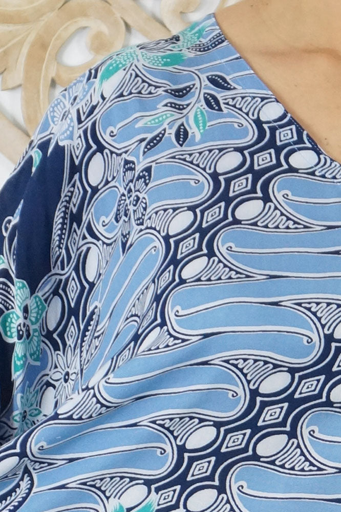 "Kediri" Cover Up sundrenchedclothing