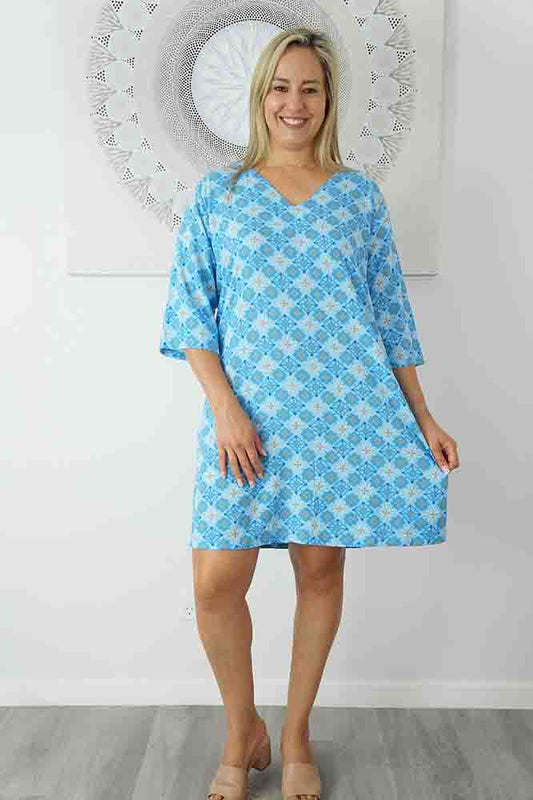 3/4 Sleeve Tunic "Snowflower"