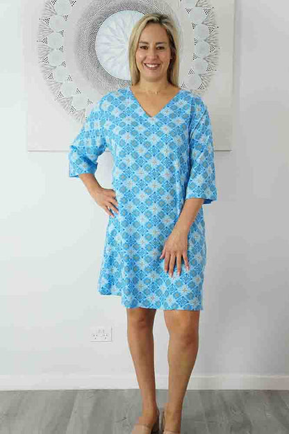 3/4 Sleeve Tunic "Snowflower"