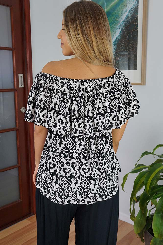 Leo Top "Interlock"