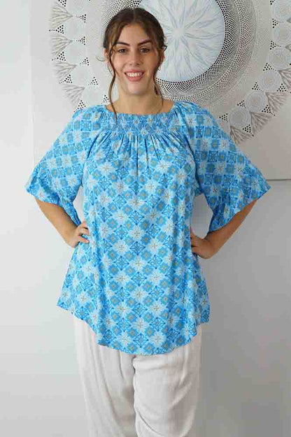 Noosa Top "Snowflower"